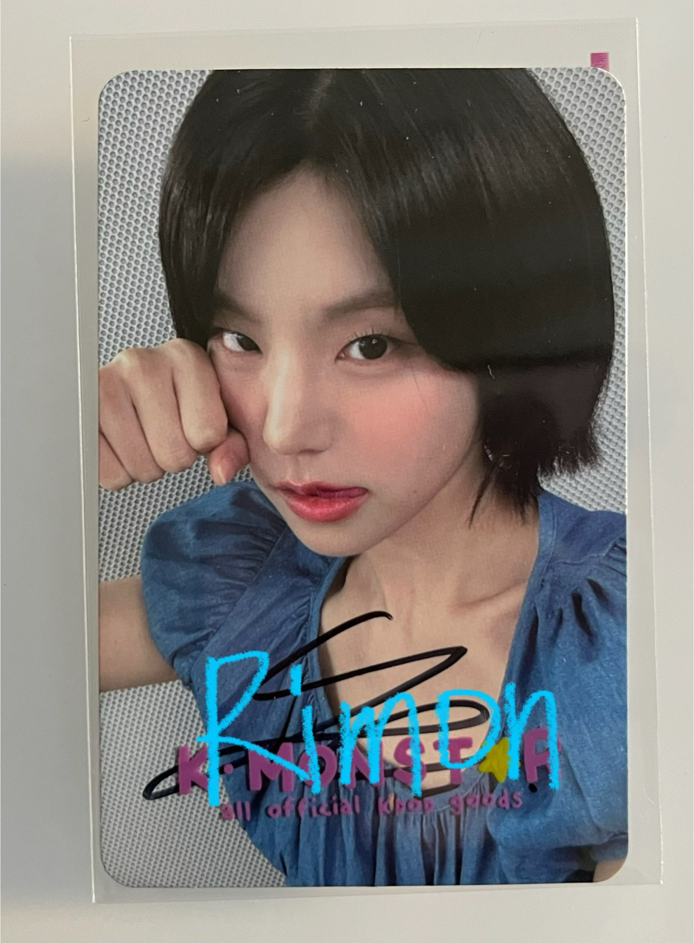 ITZY 禮志 簽名小卡