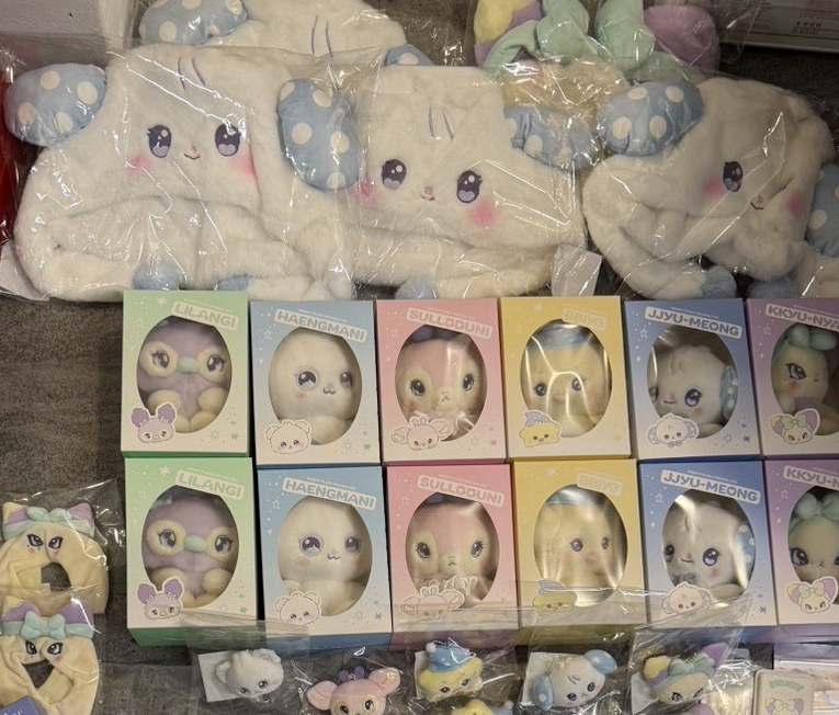 世巡 智友官方大娃