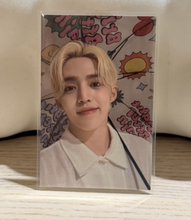 SEVENTEEN 💎S.coups 雨傘卡 ☂️