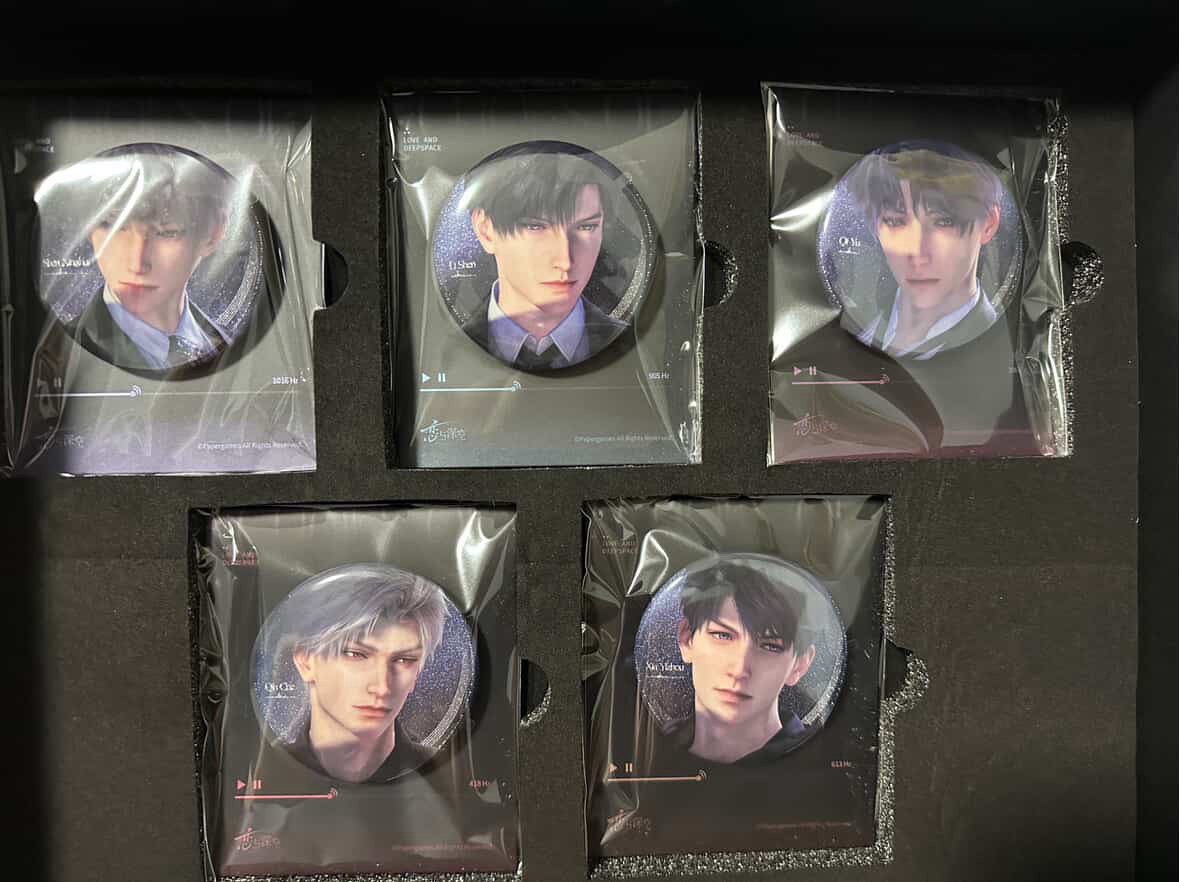 戀與深空 CD禮盒 徽章組