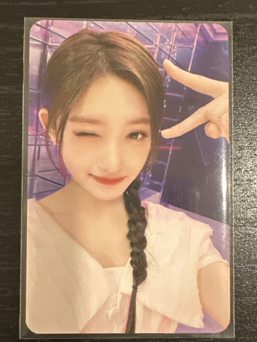 SHOW WHAT I HAVE 隨機卡 瑞