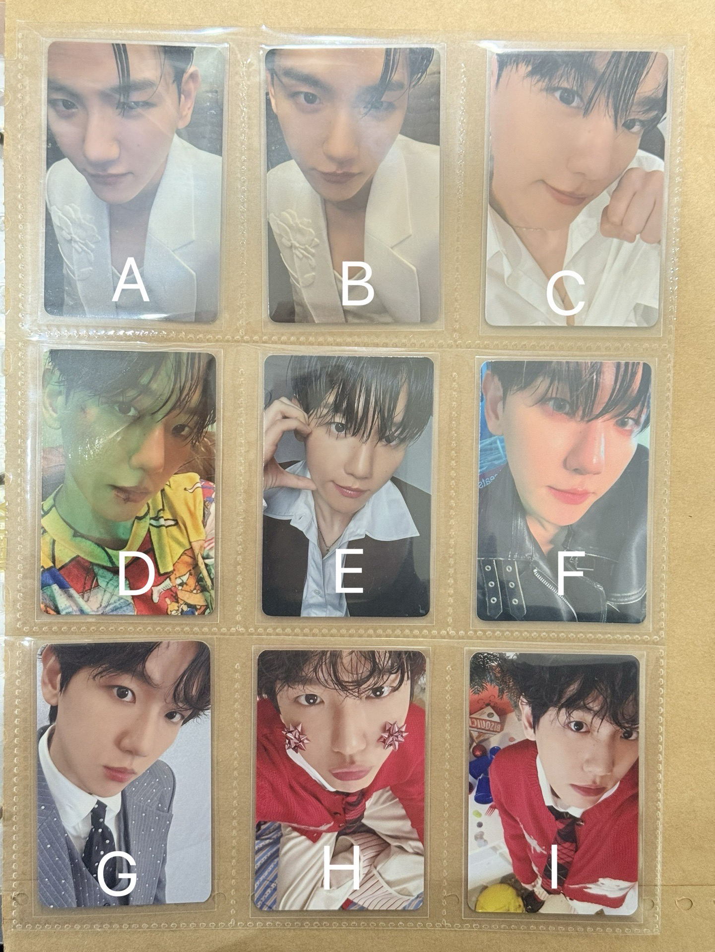 伯賢 HELLO,WORLD 專卡、2024 聖誕飯咪隨機卡包