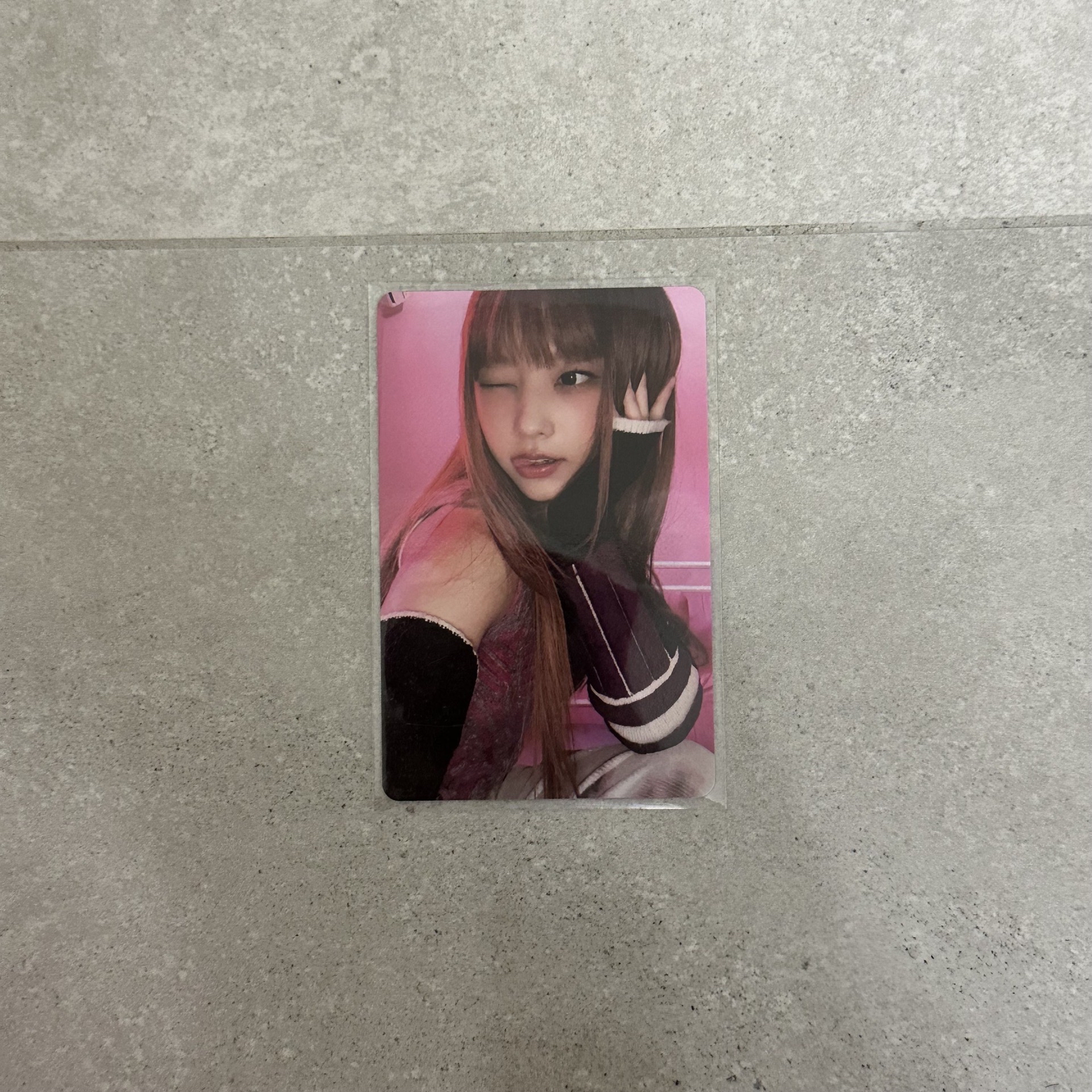 Haerin OMG專卡 吐舌貓 潾