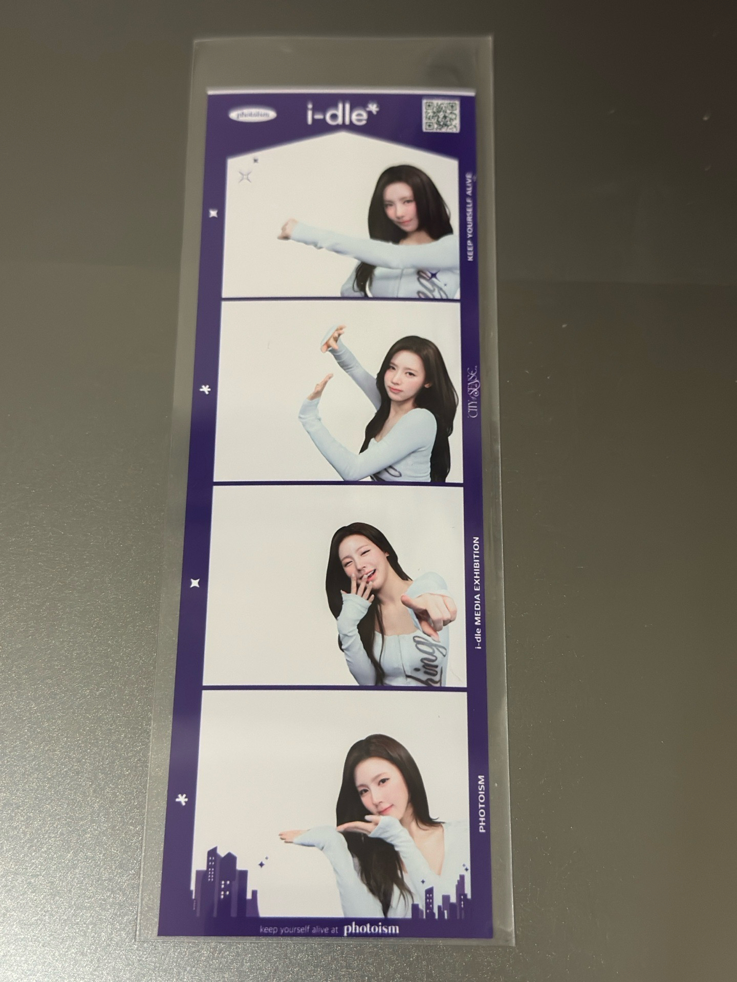 i-dle 展覽人生四格