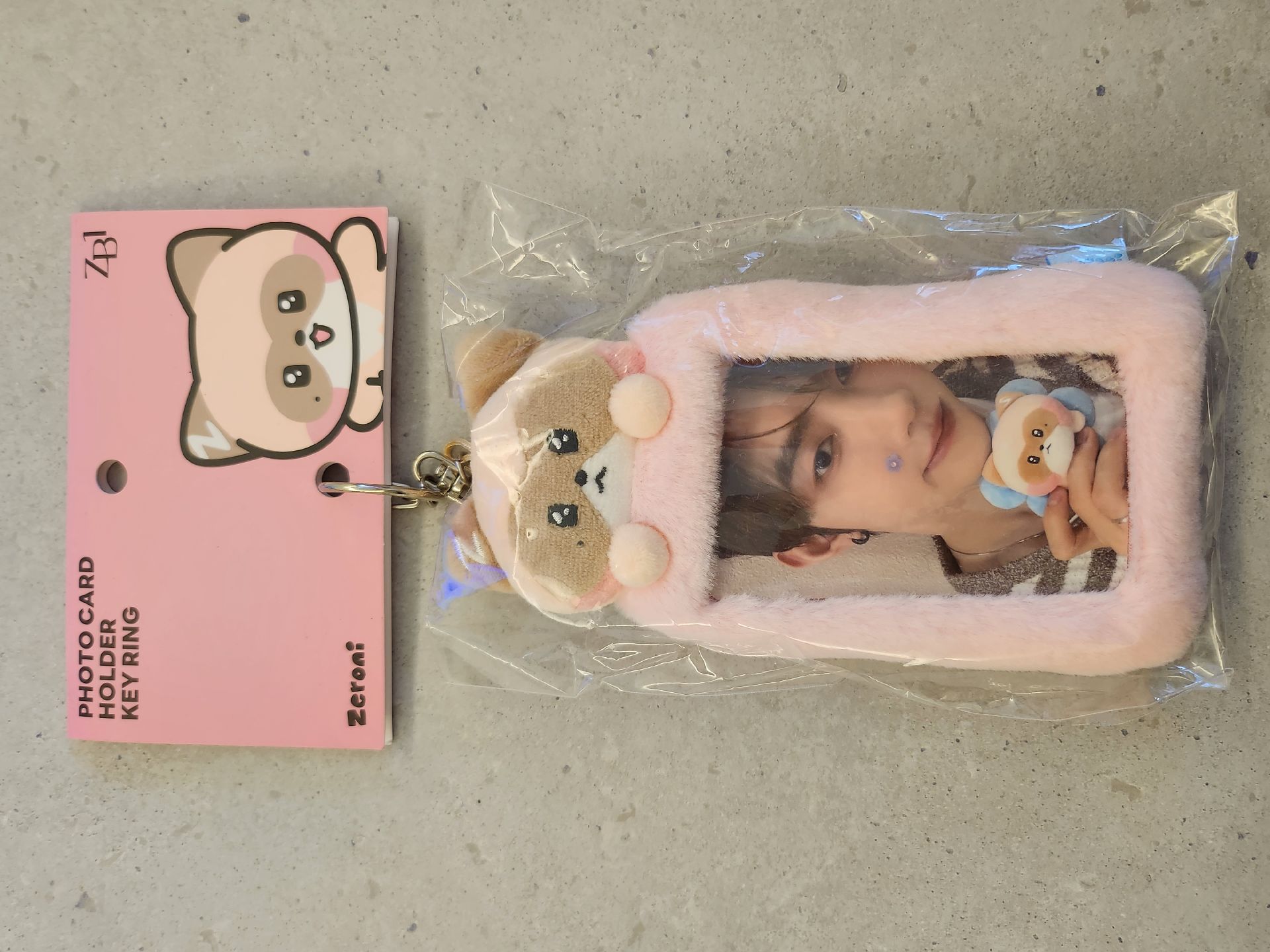 [zb1]全新！zeroni Hanni 章昊絨毛卡套 含卡