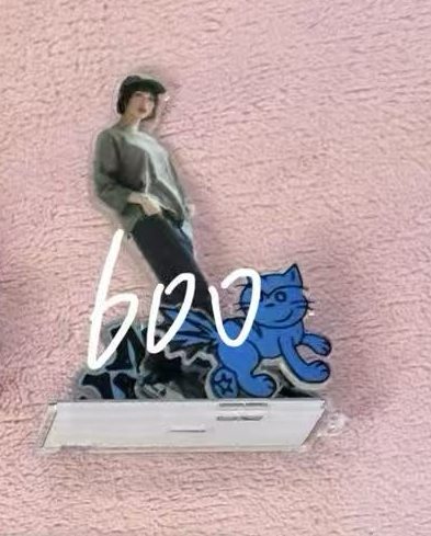 how sweet Hanni 快閃立牌