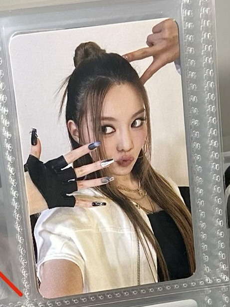 FAMOUS yeti 2.0 簽售卡 