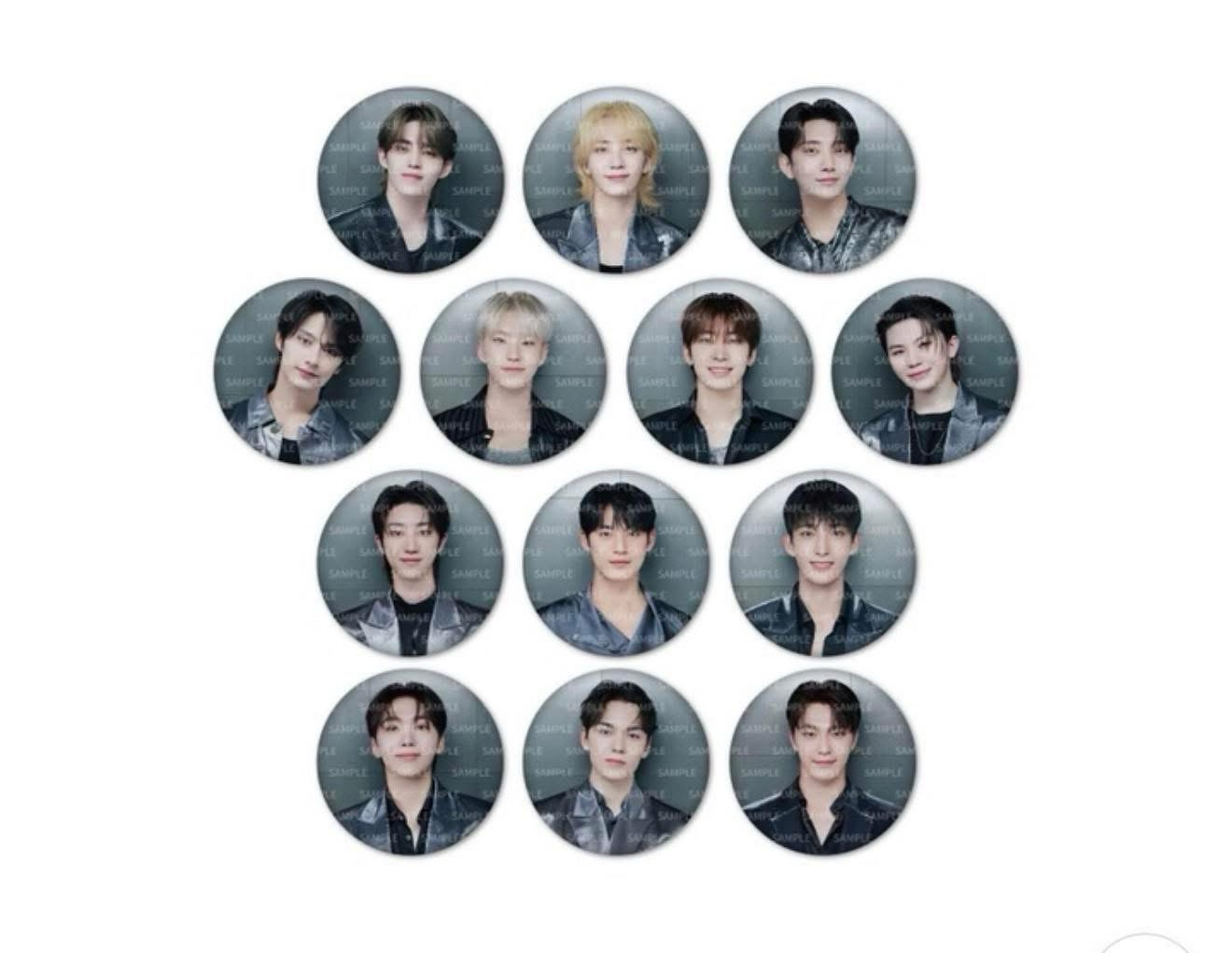 Right here日巡徽章