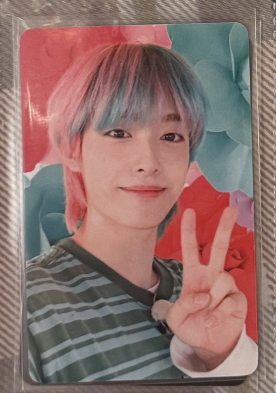 HELLO,WORLD! wm 幸運卡 