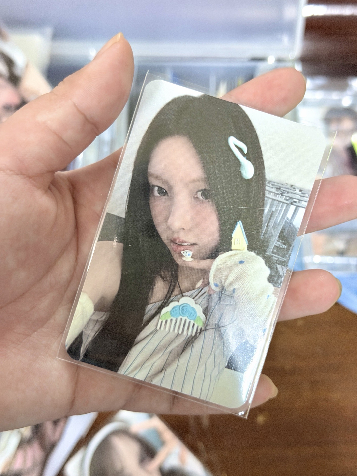 illit GS25 盧玧我