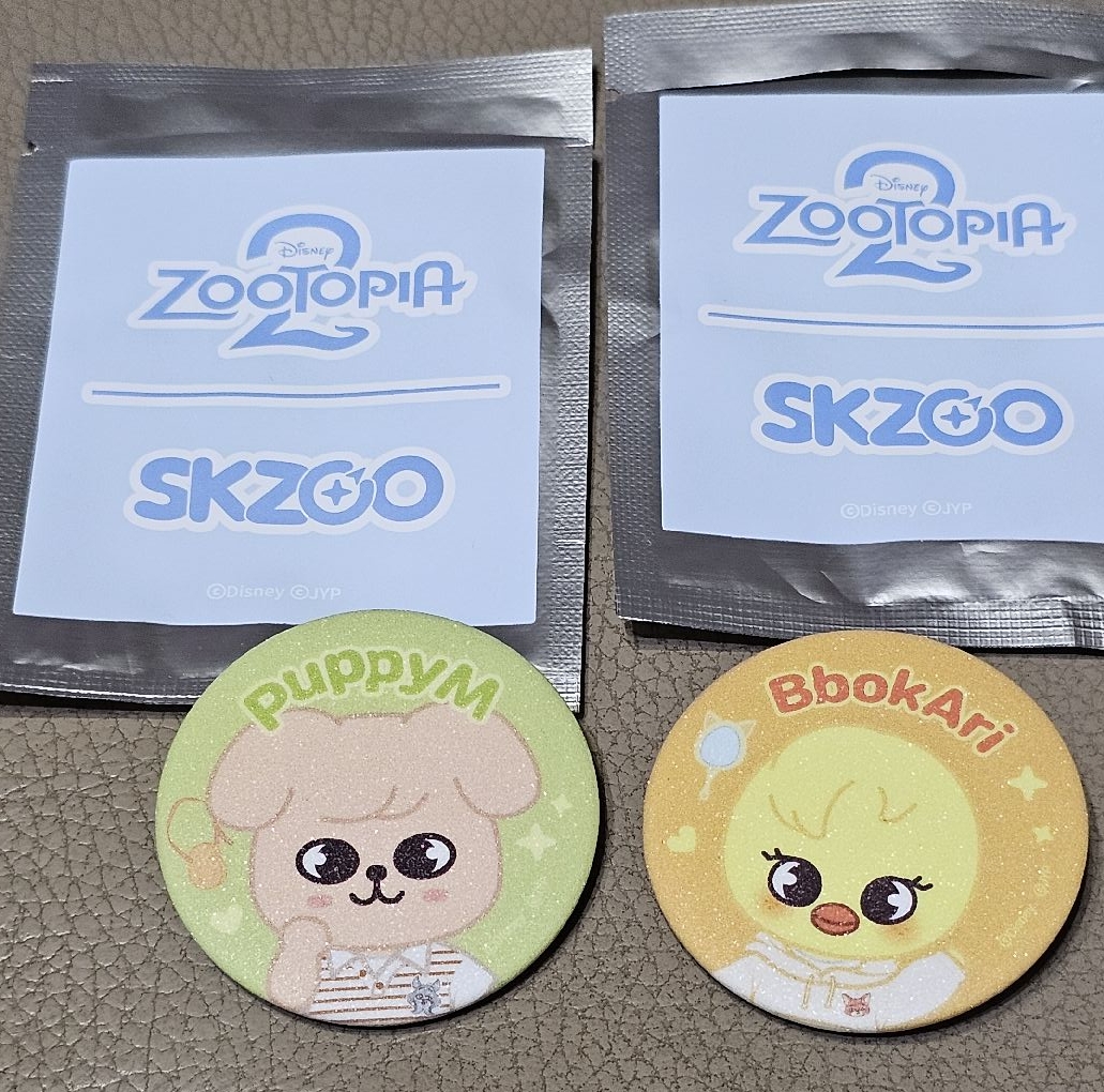 skzoo 動物方城市 徽章 玟 菲