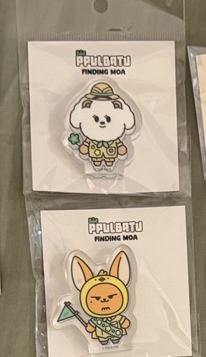 FINDING MOA 立牌 台灣限定 黃春 栗嘻