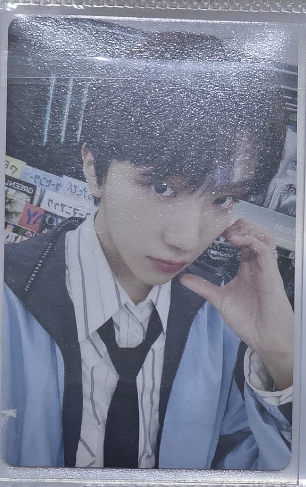 嘟嘴上目線攻擊