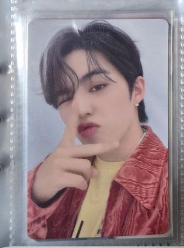 NOT ALONE 專輯卡 D ver. S.coups