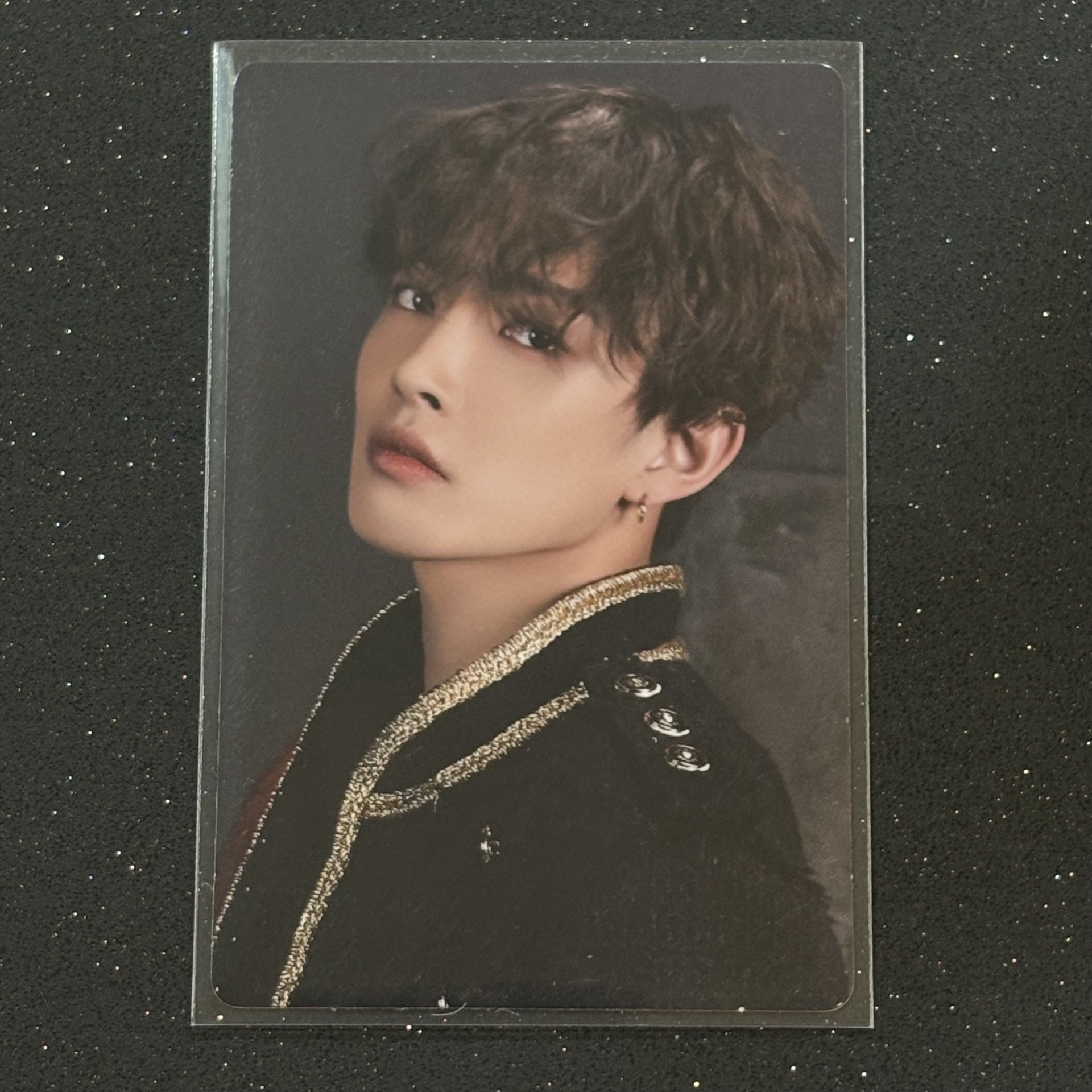 ATEEZ THE WORLD EP.PIN 專卡 金弘中
