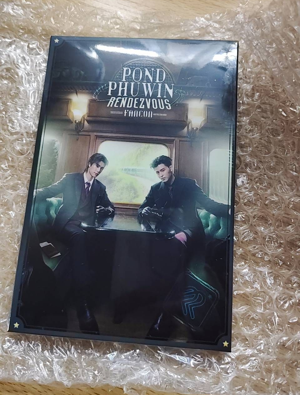 POND PHUWIN RENDEZVOUS FANCON迷你照片集