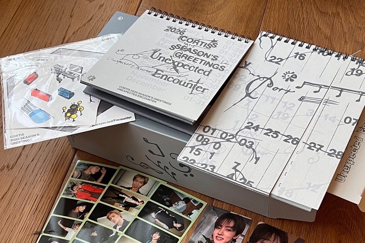 年曆 月曆+手帳本+整套貼紙組（現貨