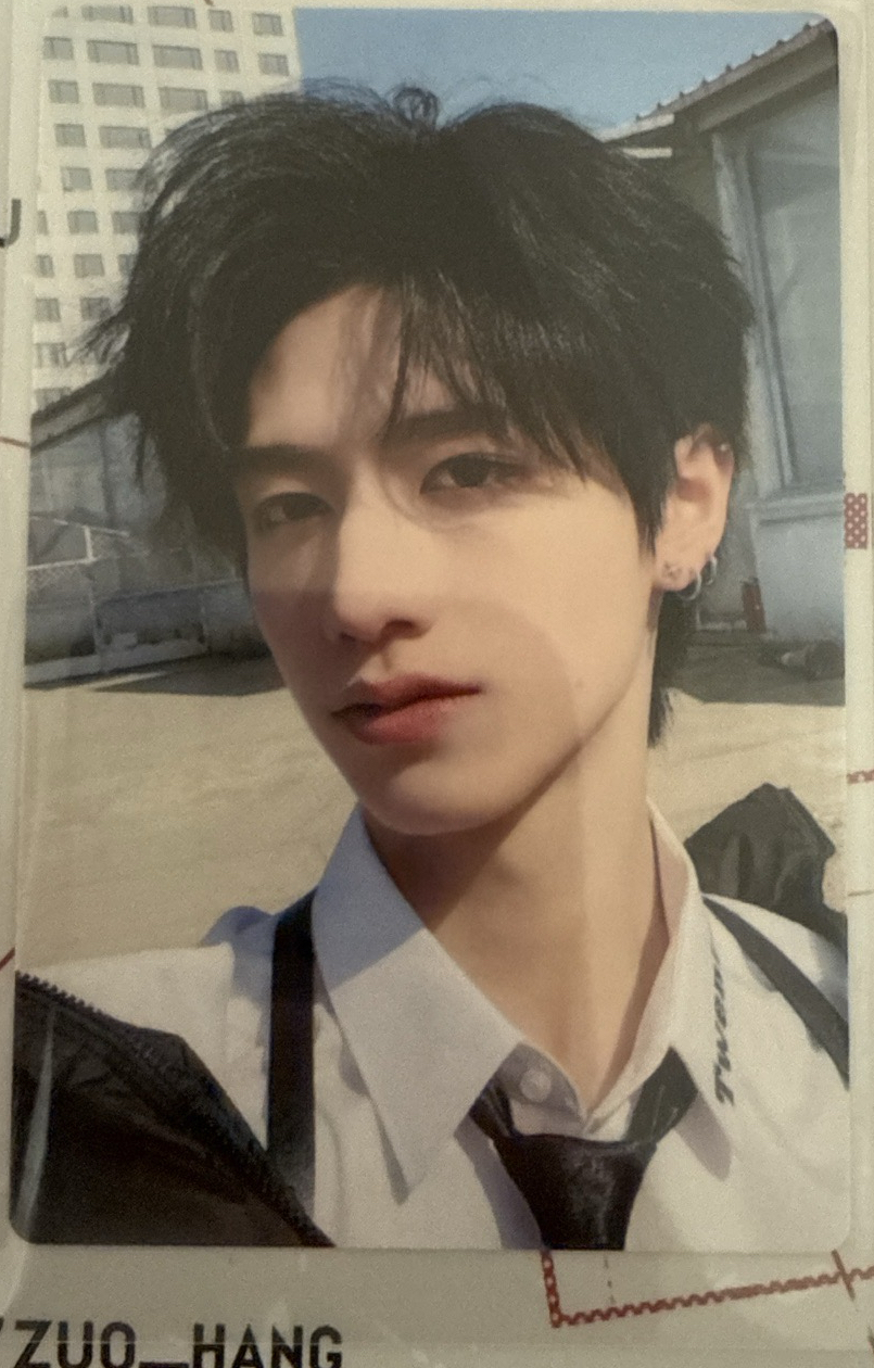 朱志鑫異次元R卡