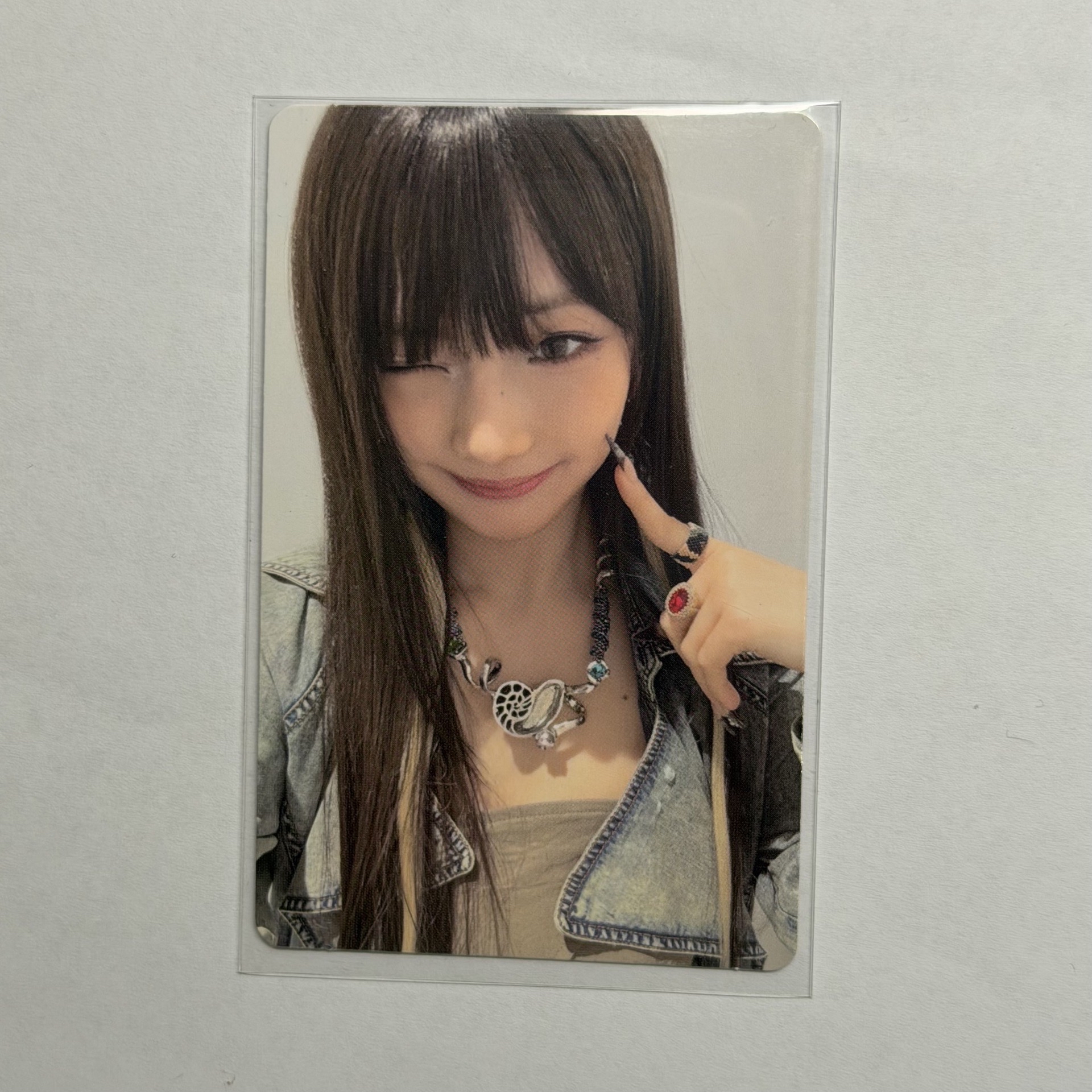 🎒- BABYMONSTER RUKA SHEESH 專輯小卡