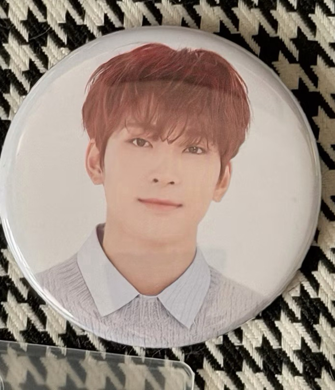 seventeen 全圓佑 徽章