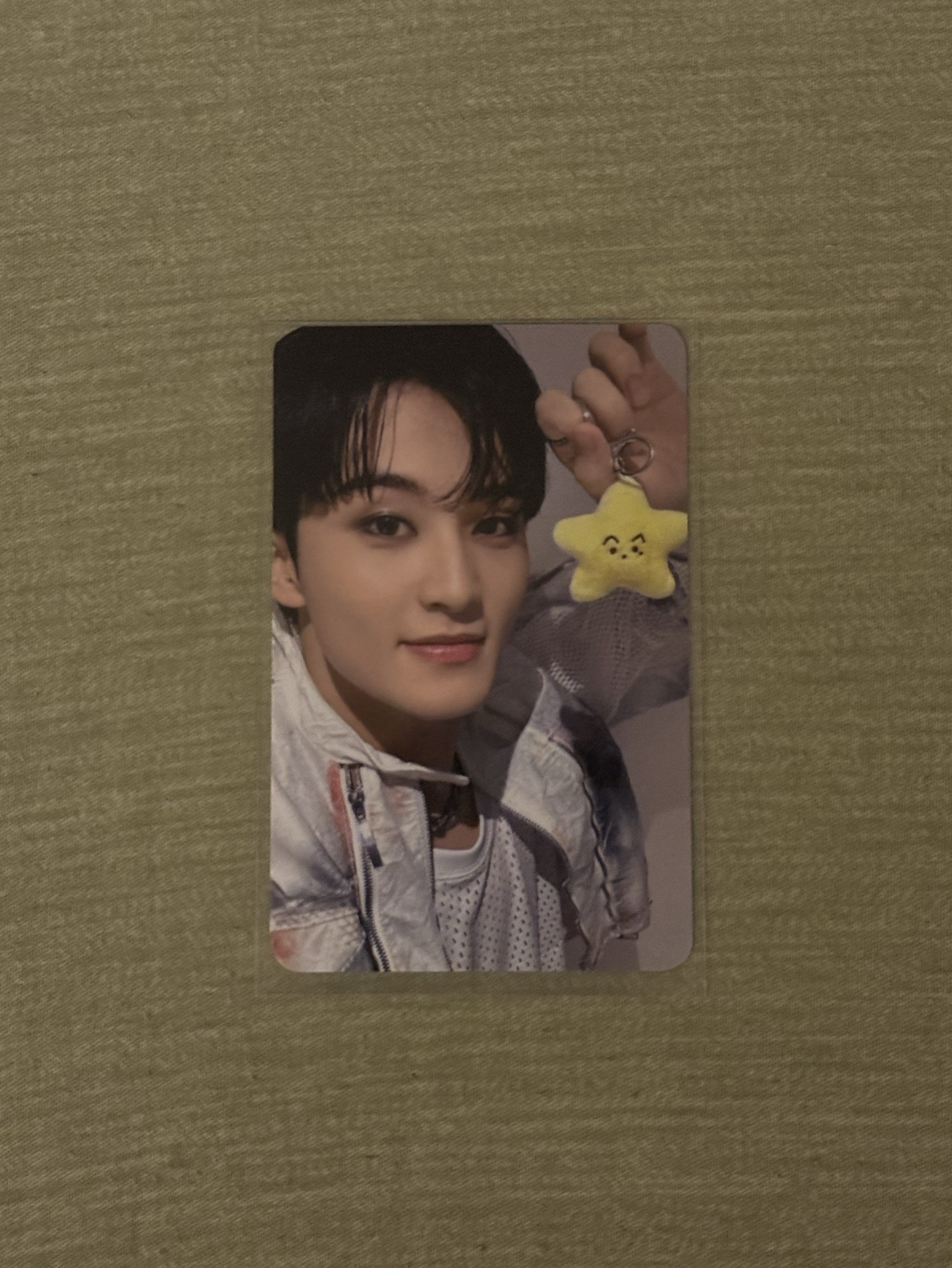 一閃一閃亮晶晶 李馬克拿著海星