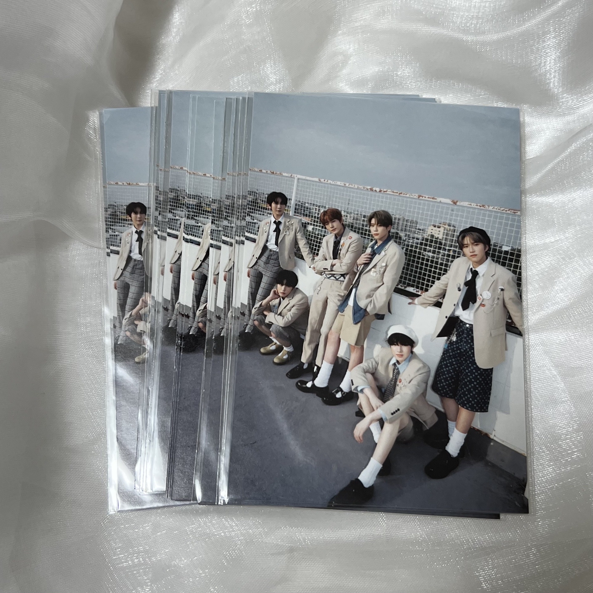 WISH 出道日專限定特典明信片