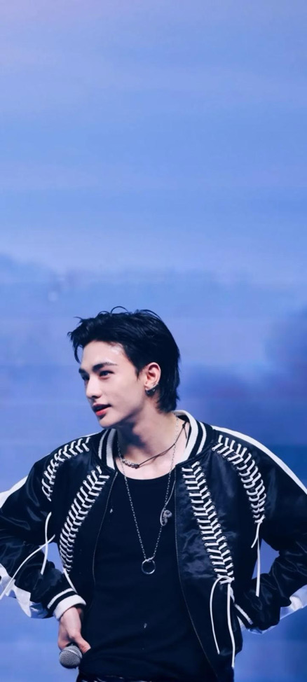 被男友狠狠地推入卡坑