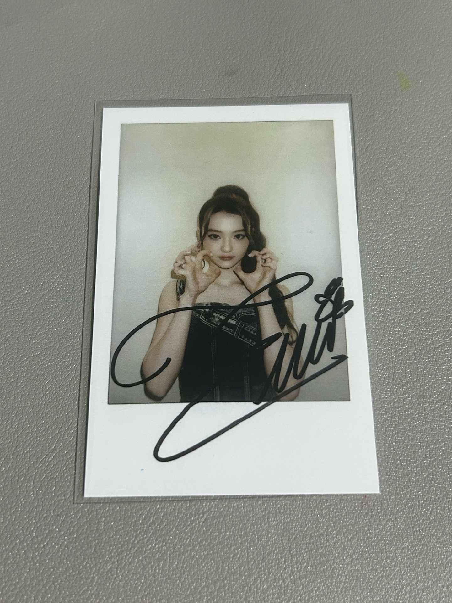 meovv 泡泡摩奇拍立得ella