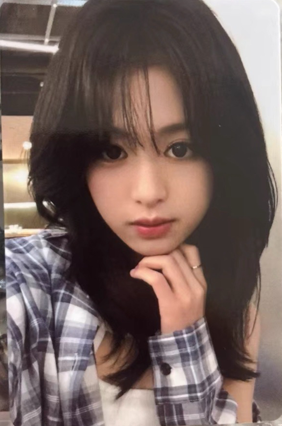 Ahyeon 周邊滿額卡