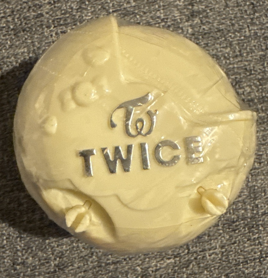 日本萬代TWICE嬰兒車扭蛋