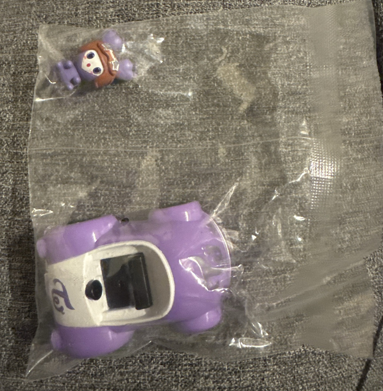 TWICE X BANDAI 扭蛋車車 