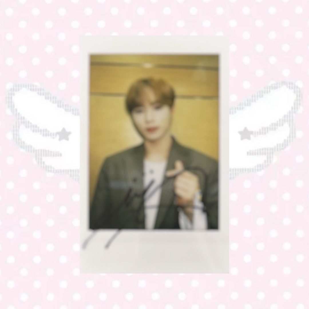 金俊抒 未公開簽名拍立得