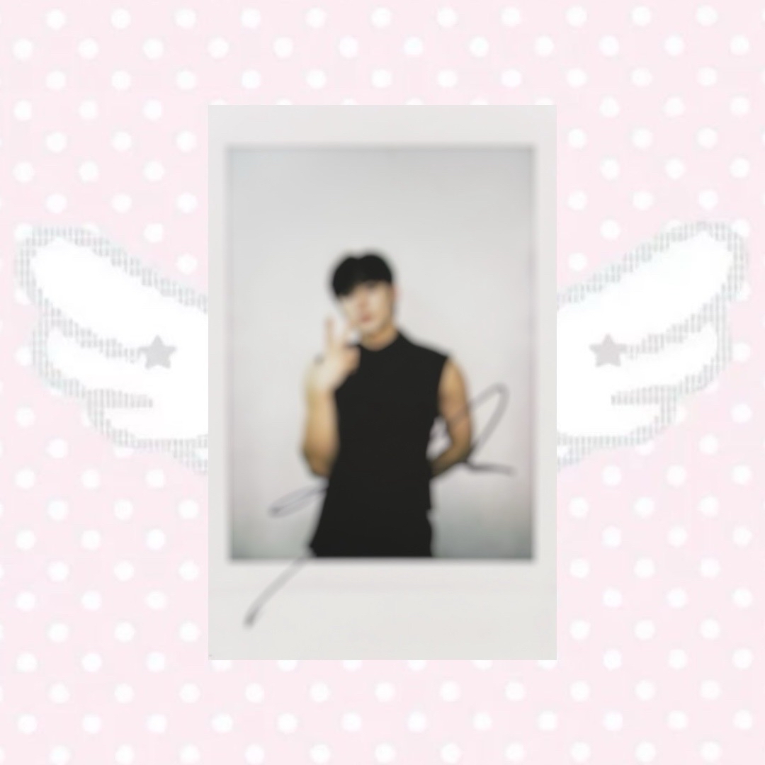 金俊抒 未公開簽名拍立得