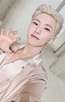 榮 right here 外套卡 🩵