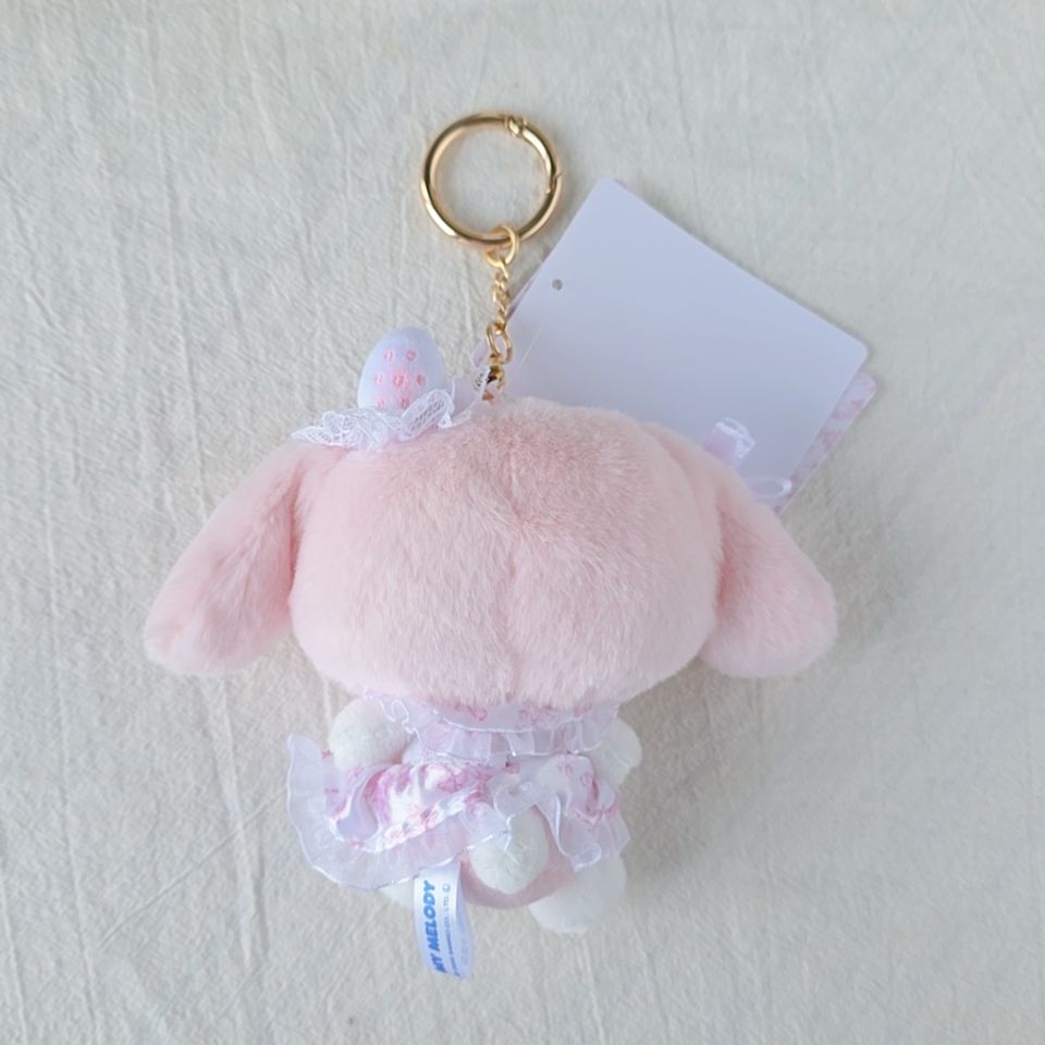 日本三麗鷗 白草莓美樂蒂吊飾