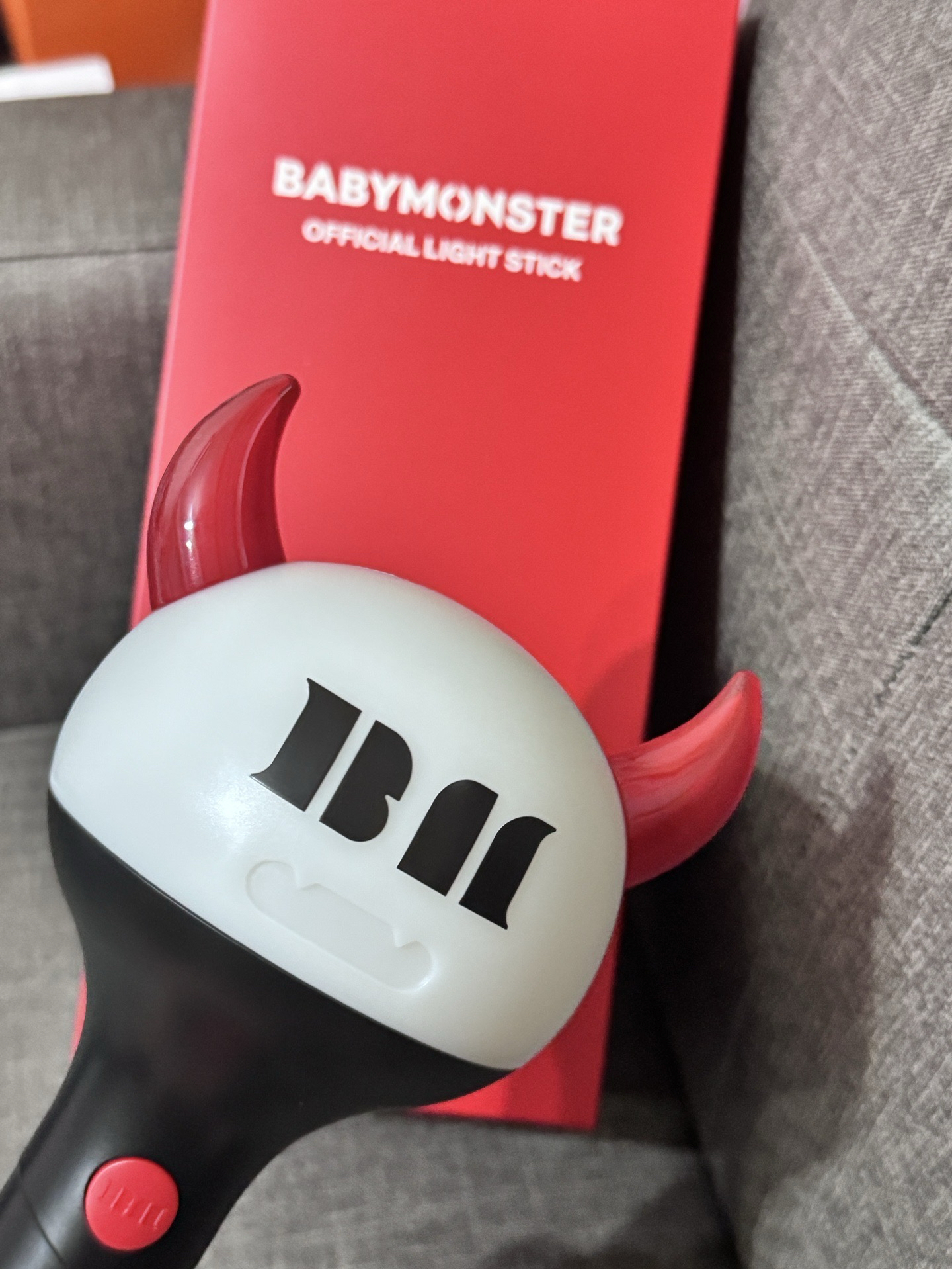  BABYMONSTER 手燈（使用過一次）