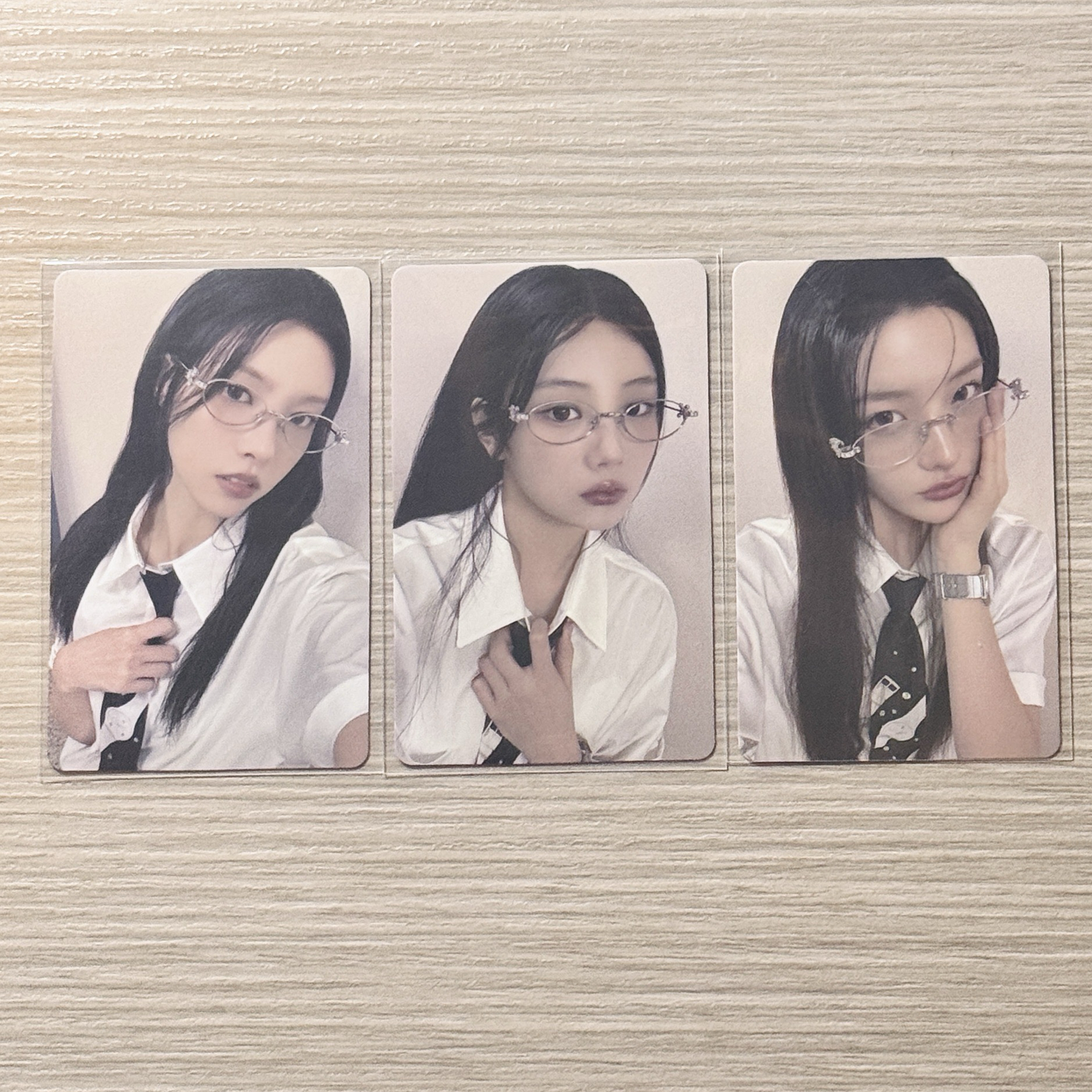 illit 時よ止まれ 來日紀念 眼鏡