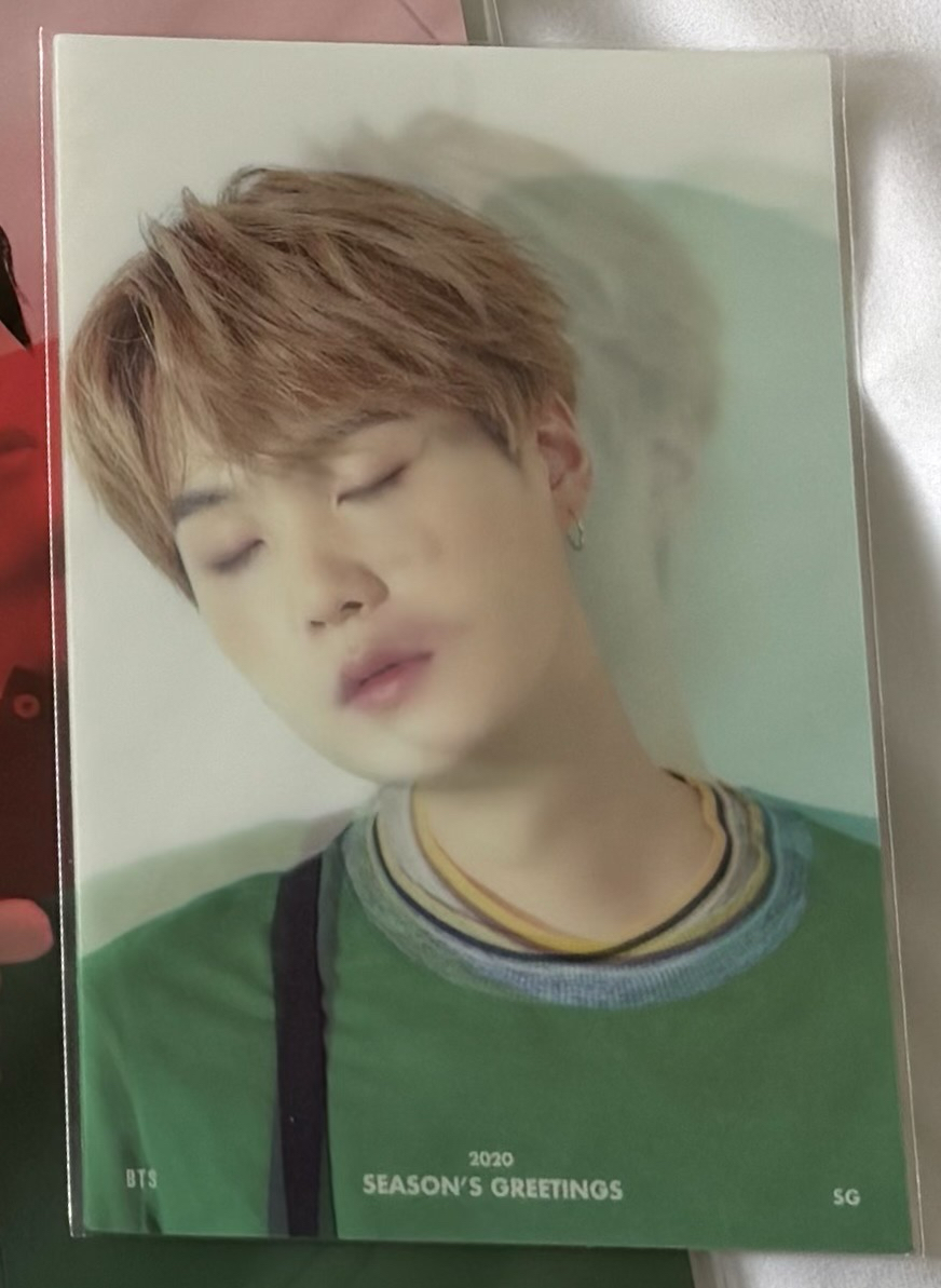 2020年曆suga變化卡