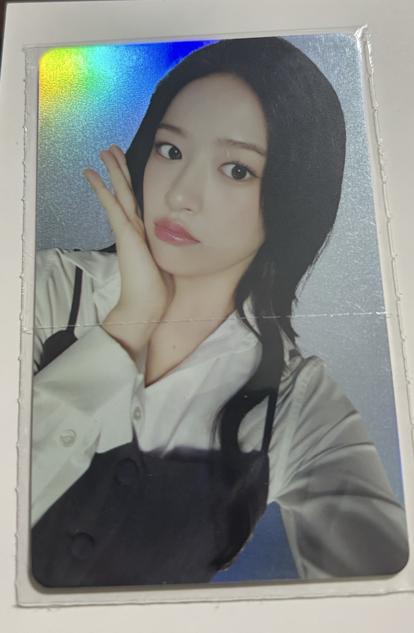 披薩 代言卡 8.0 安俞真