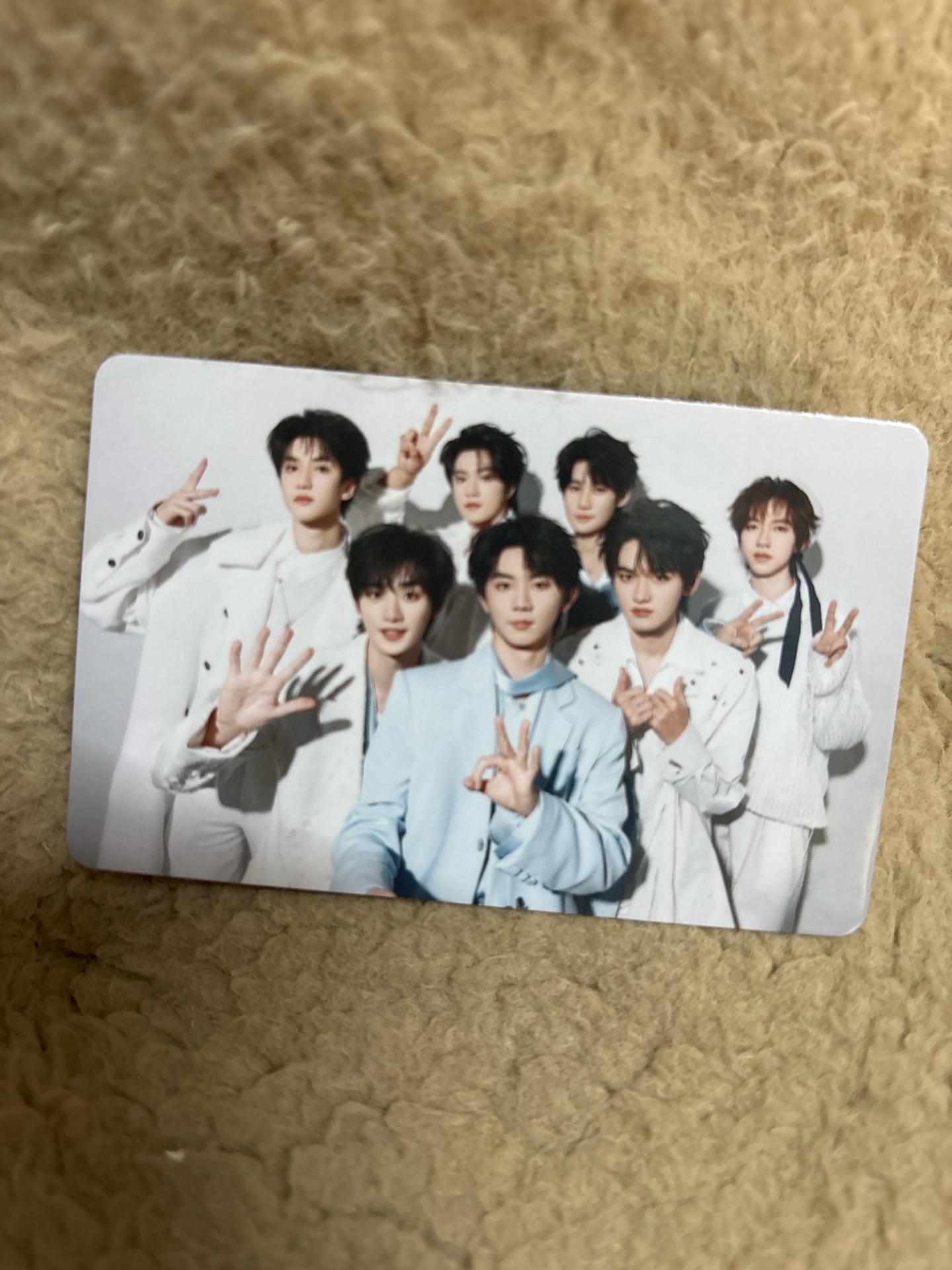 團 SR團卡（丁頭上有廠損壓痕，對光可見）