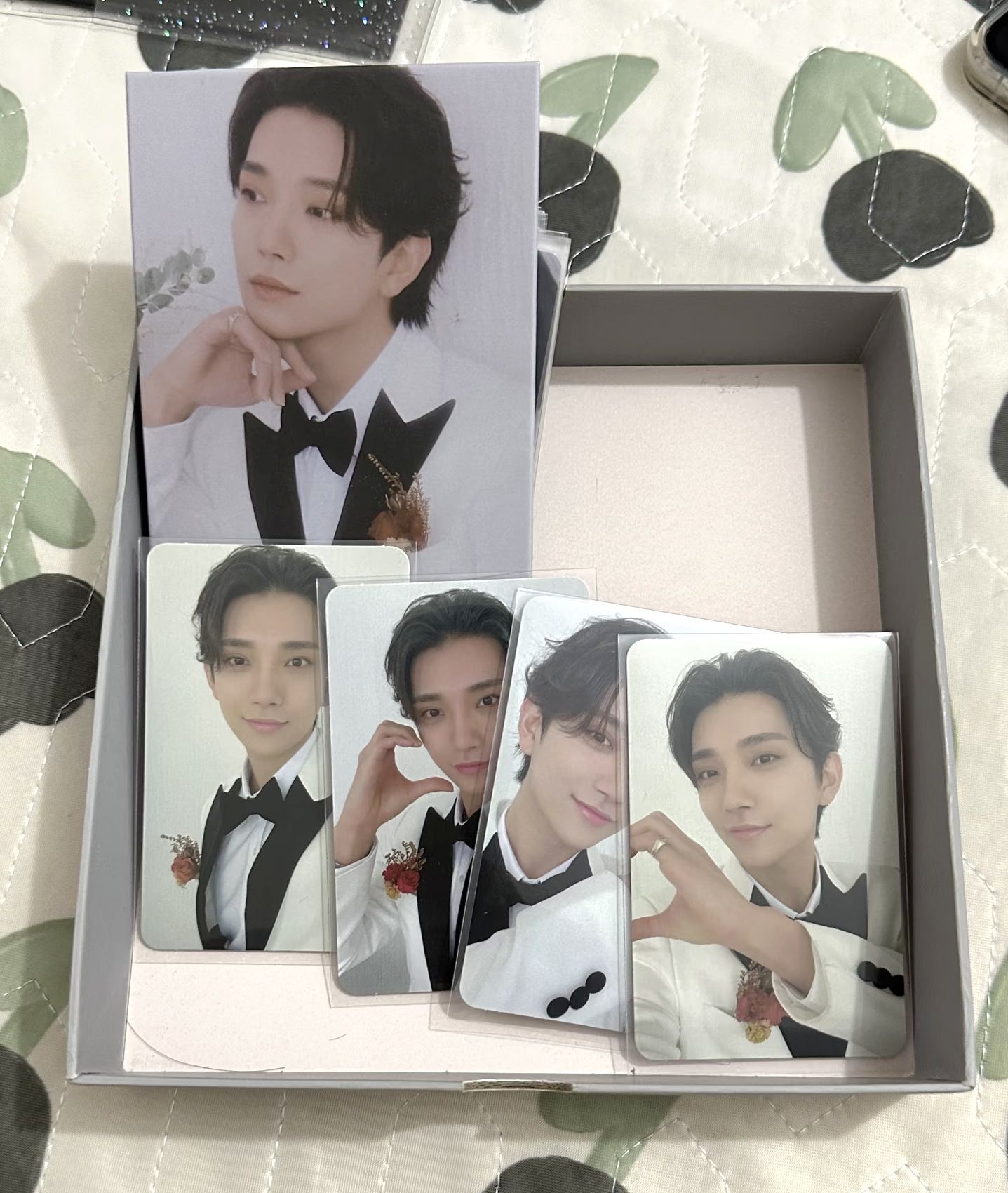 洪知秀新郎盤全專