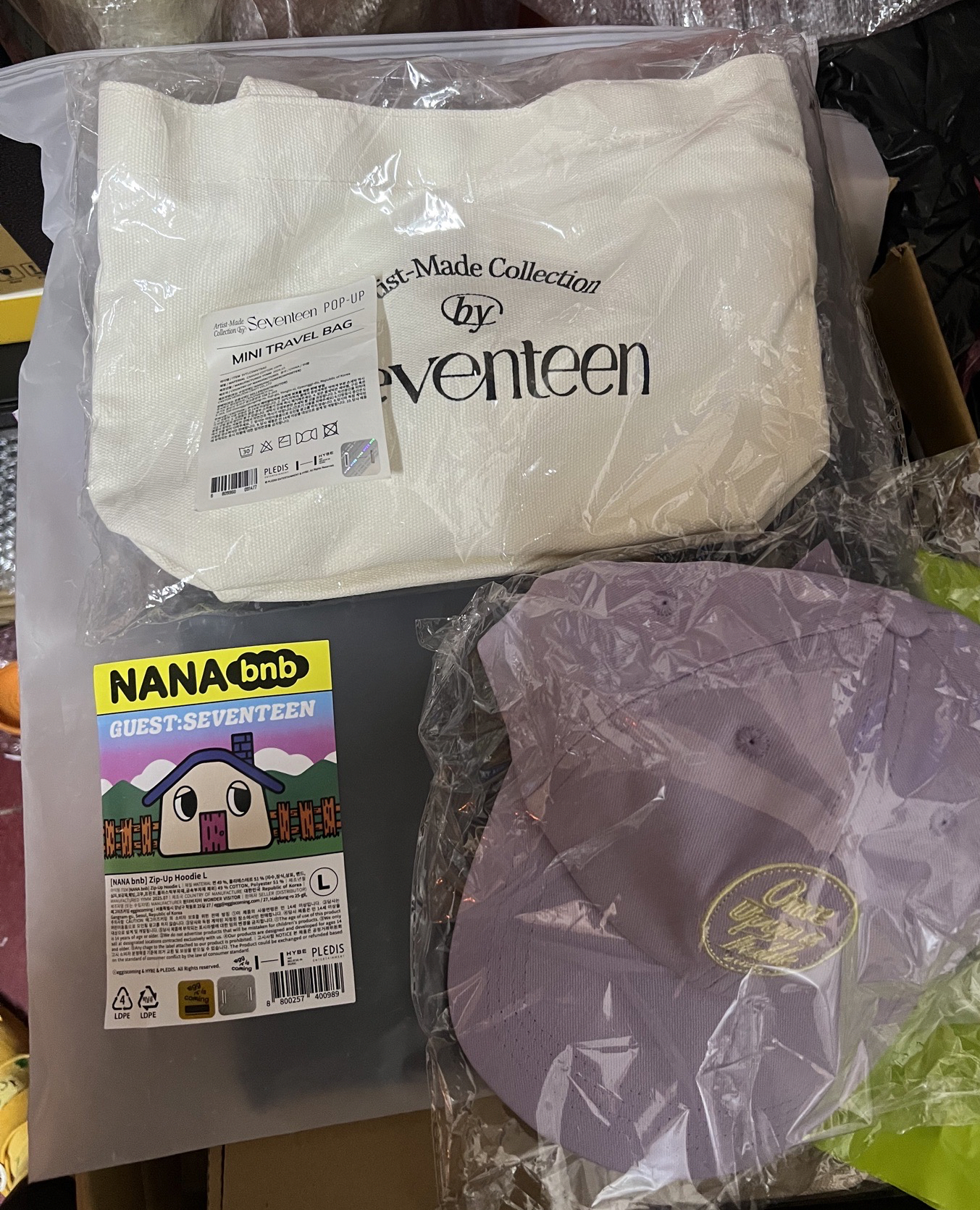 民宿外套+香港快閃旅行袋+中國快閃年曆帽子