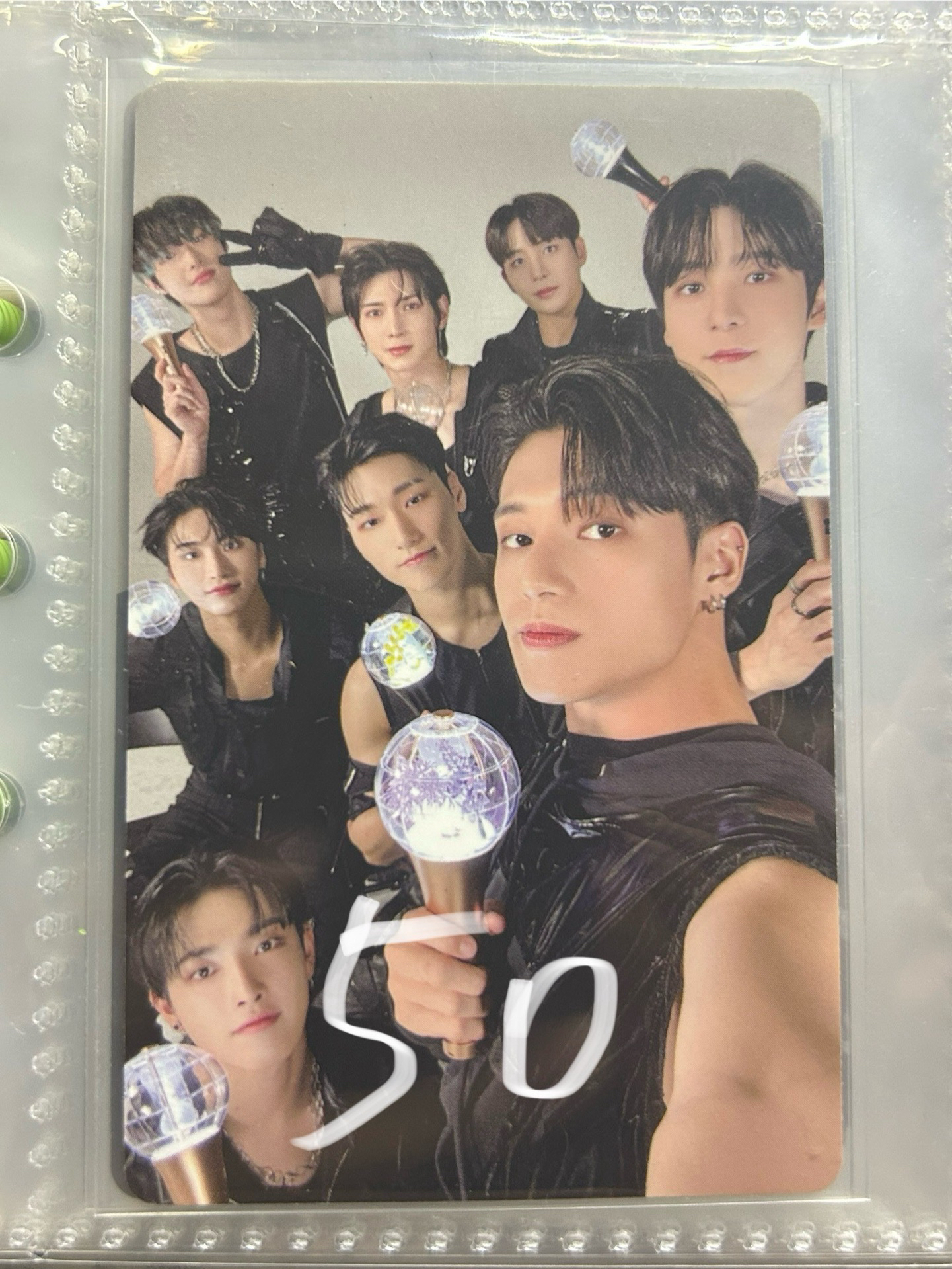 ATEEZ 手燈團卡