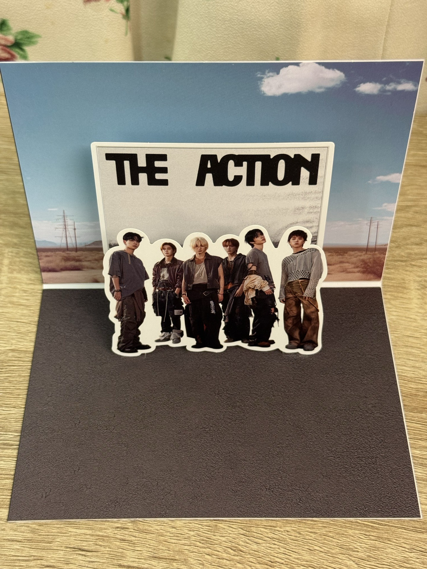 The action專輯內卡片