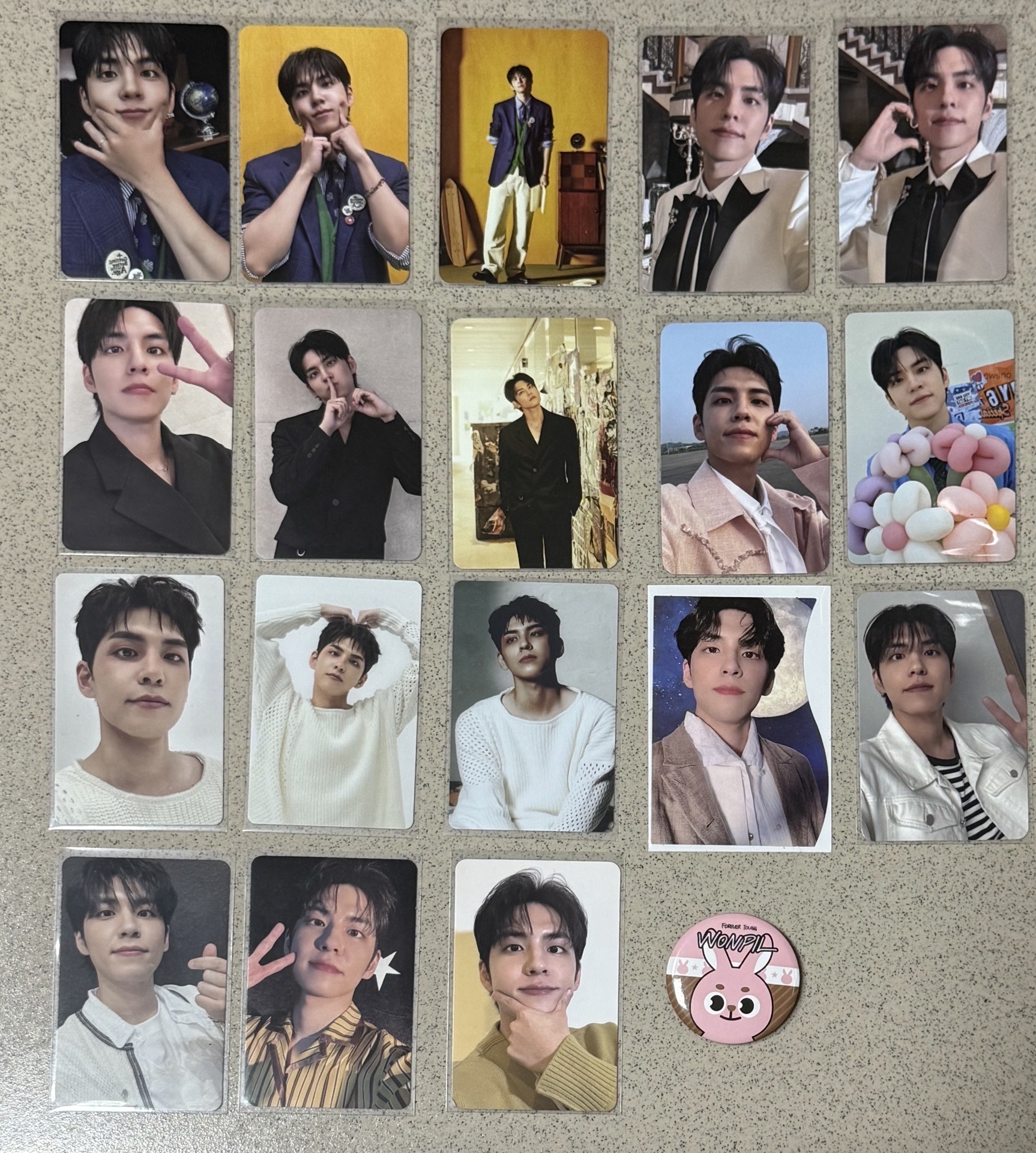 DAY6元弼 小卡 徽章