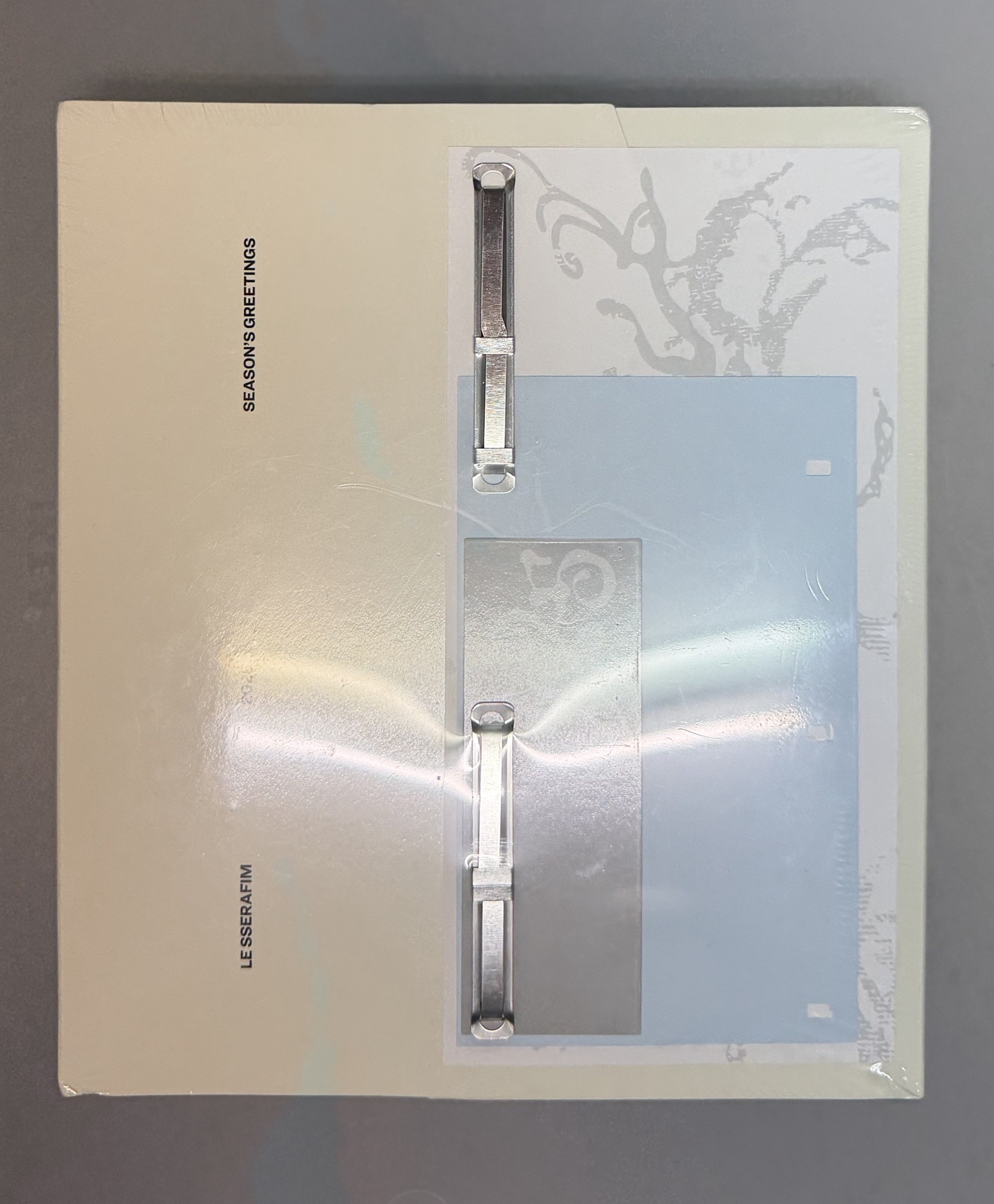 Lesserafim 2024年曆 全新未拆