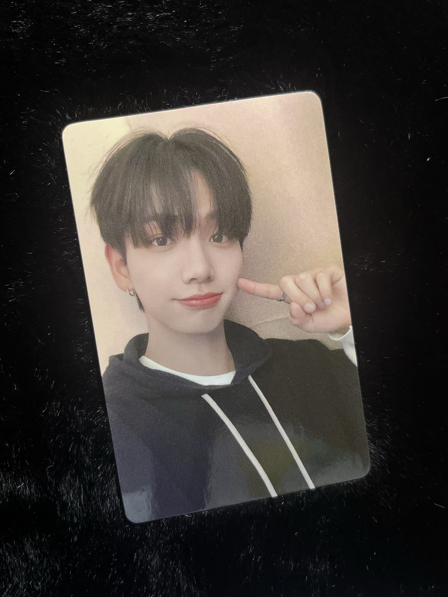 WHY.. yzy 青島線下 簽售卡 3