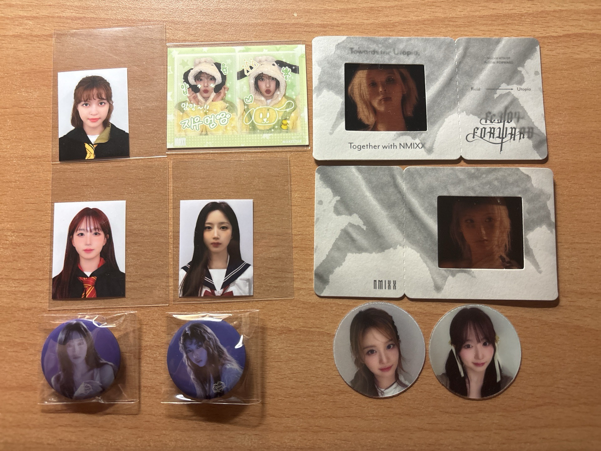 NMIXX綁卡和小物區