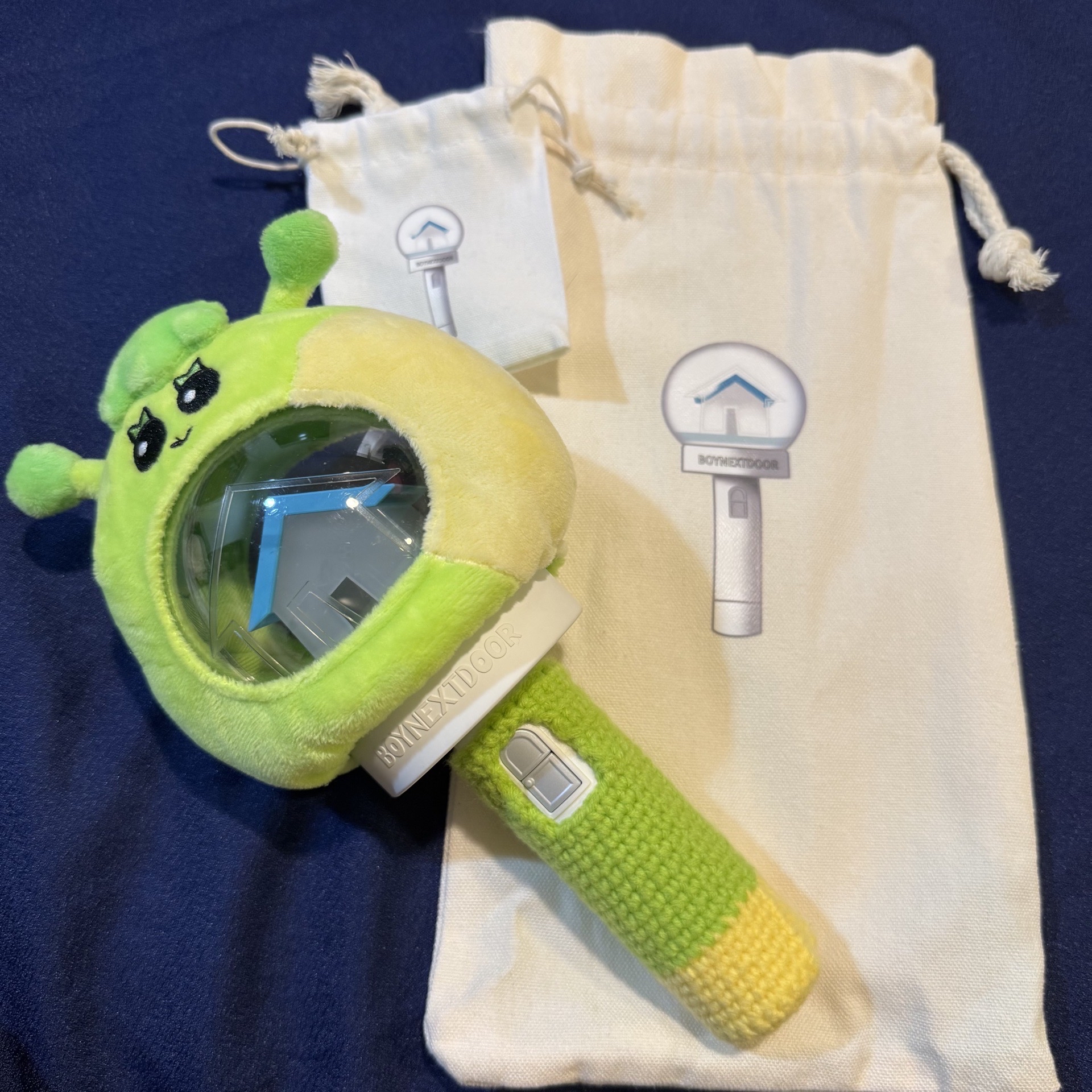 Boynextdoor 李涵手燈套 312