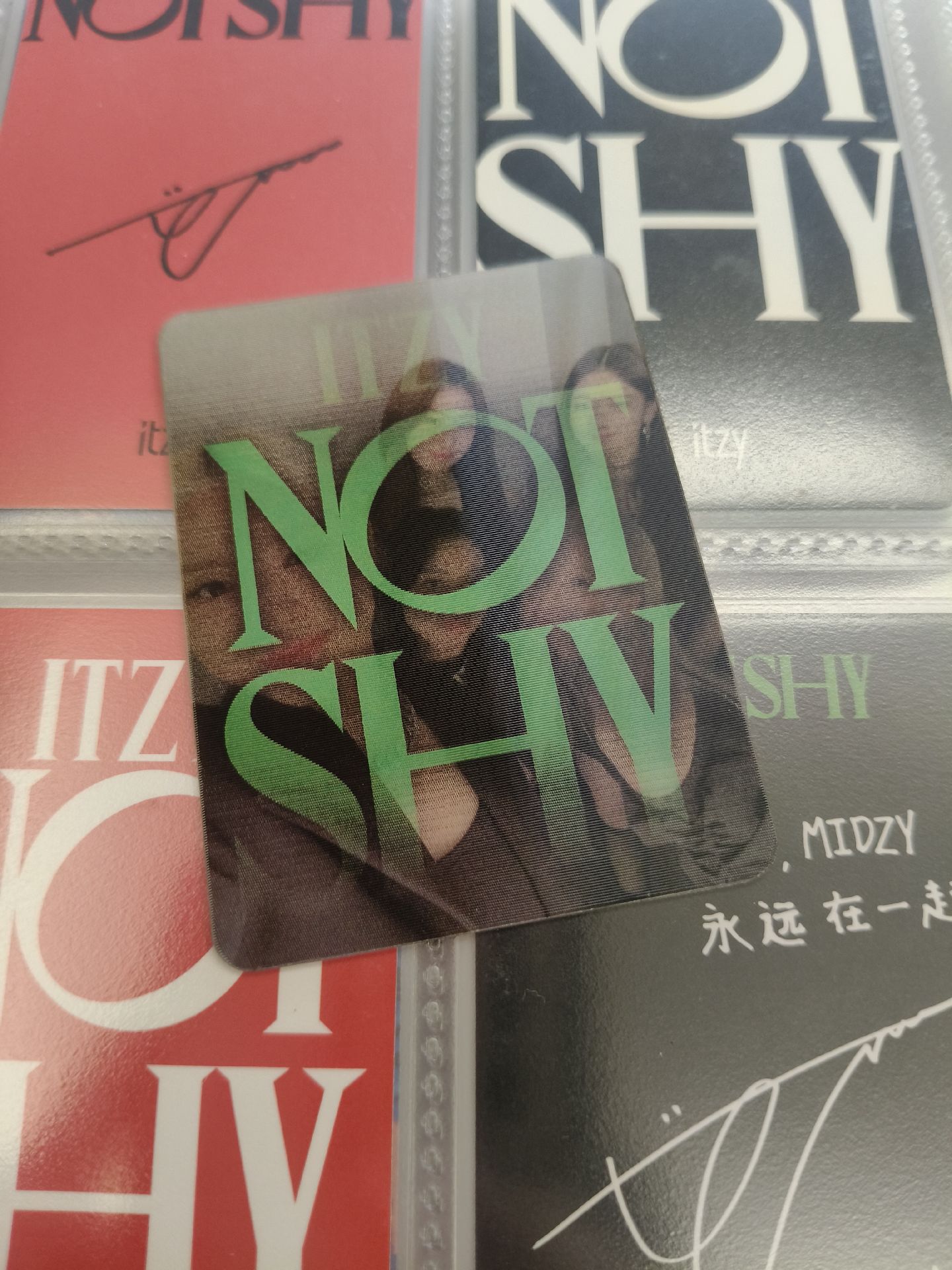 ITZY NOT SHY MMT FC 團卡
